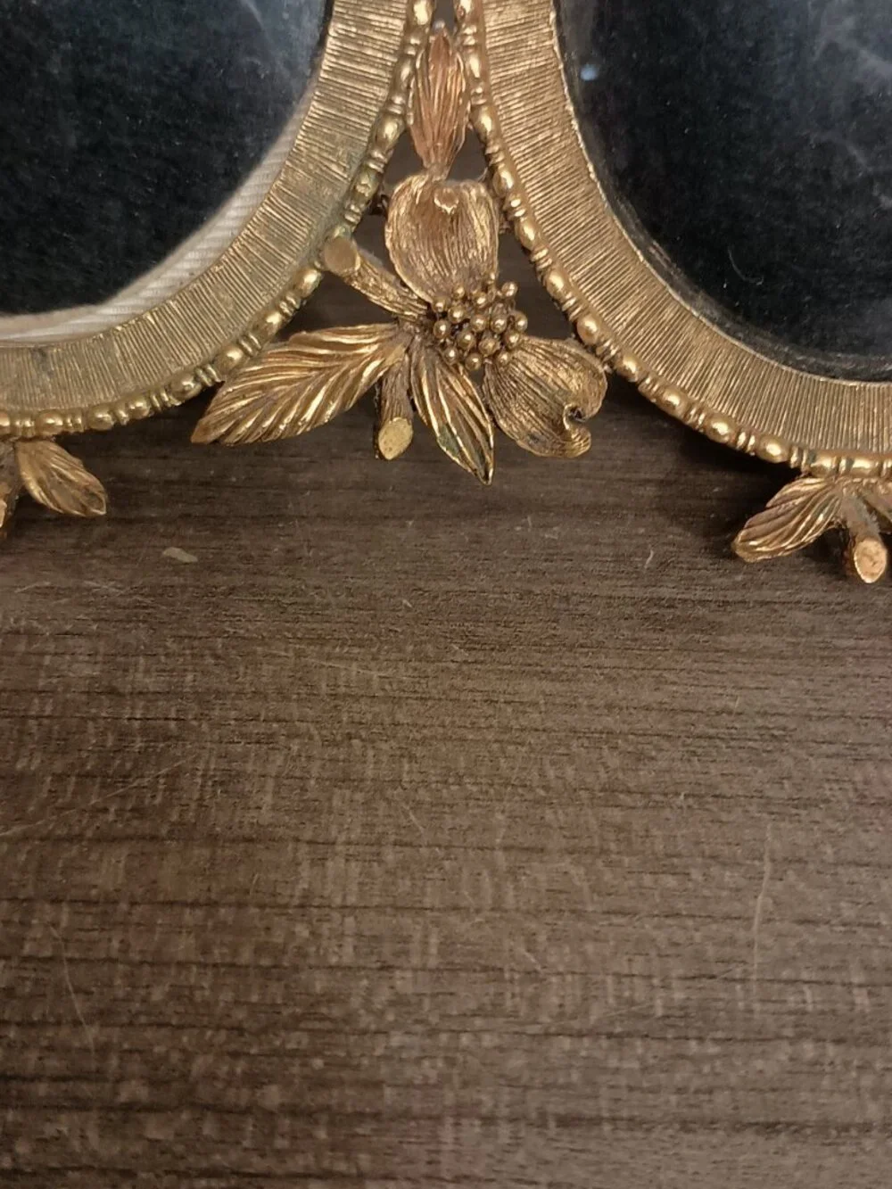 Vintage Matson 24KT Gold Plated Double Oval Miniature Picture Frame 6 3/8